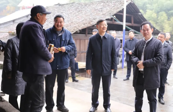 1737443898200094562.png 1-1.png